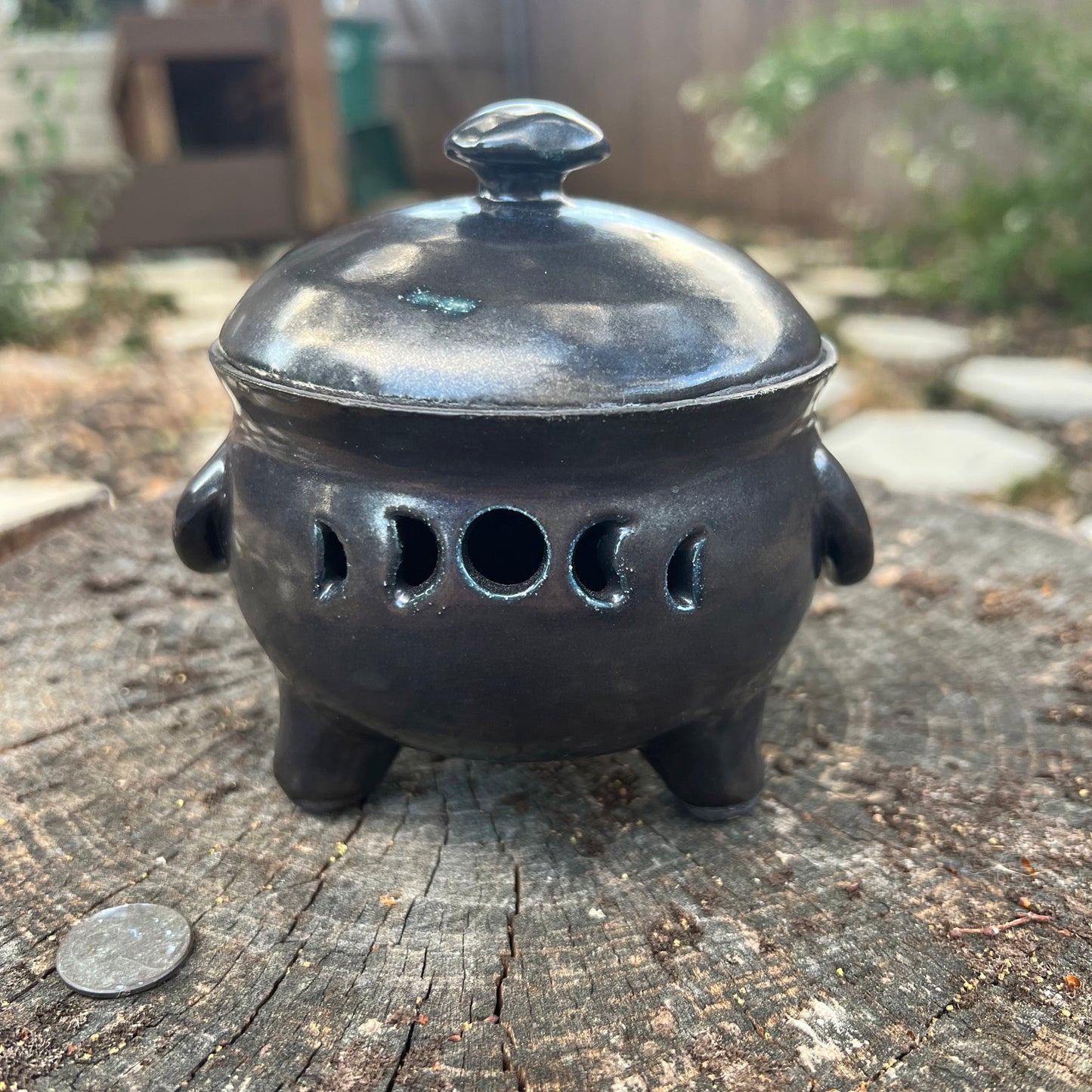 Moon phase cauldron garlic jar