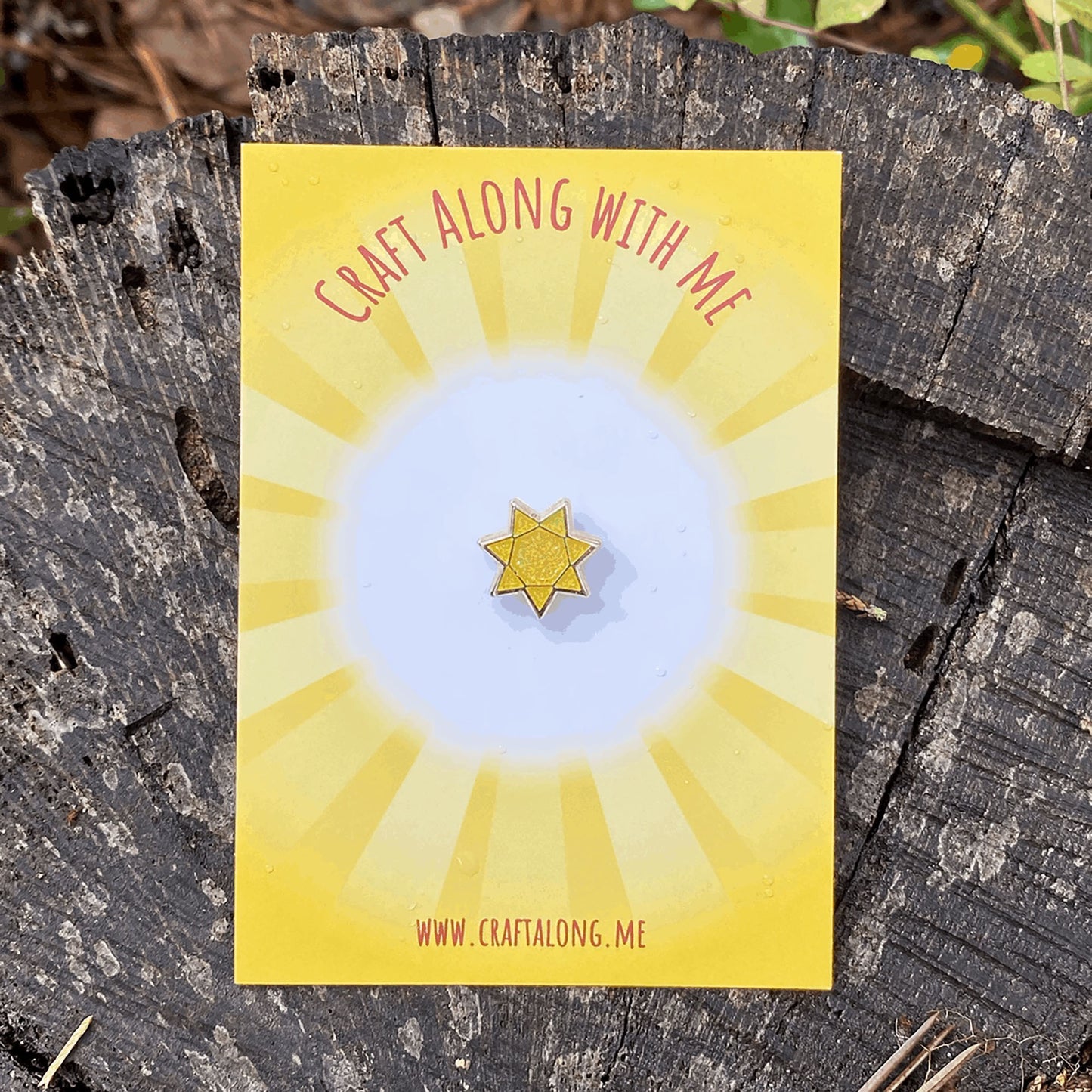 Glitter sun mini enamel pin