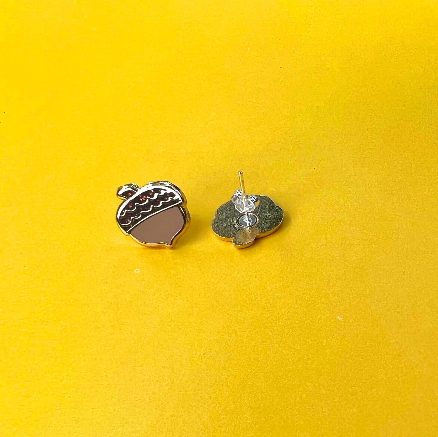 Small acorn stud earrings