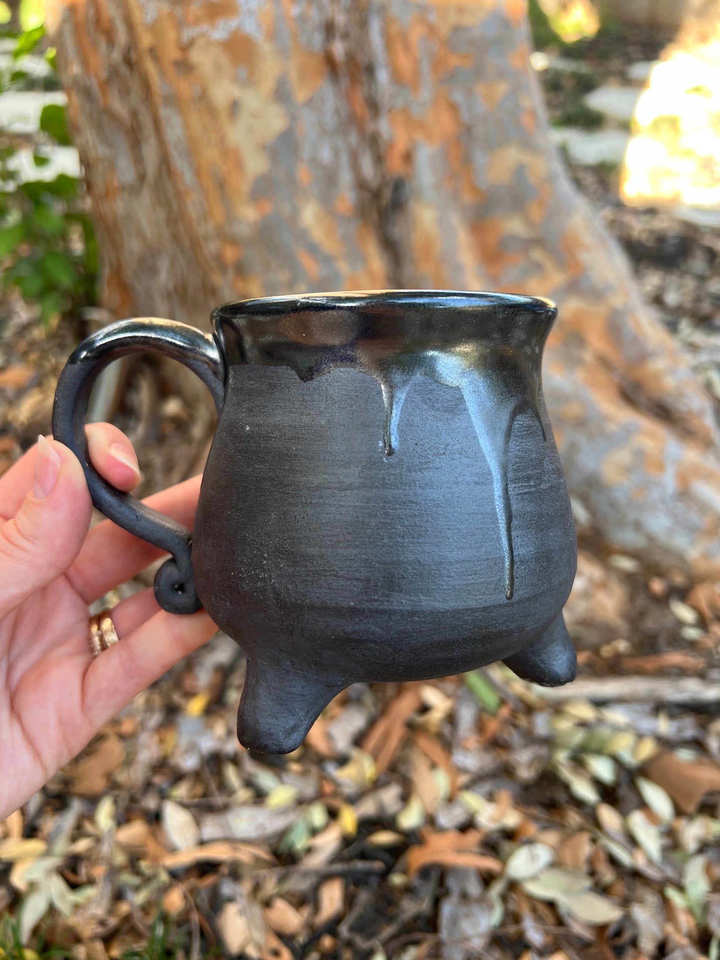 Halloween ceramic cauldron mug