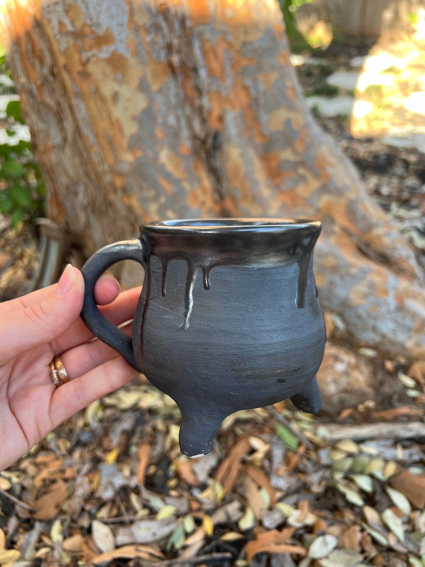 Halloween ceramic cauldron mug