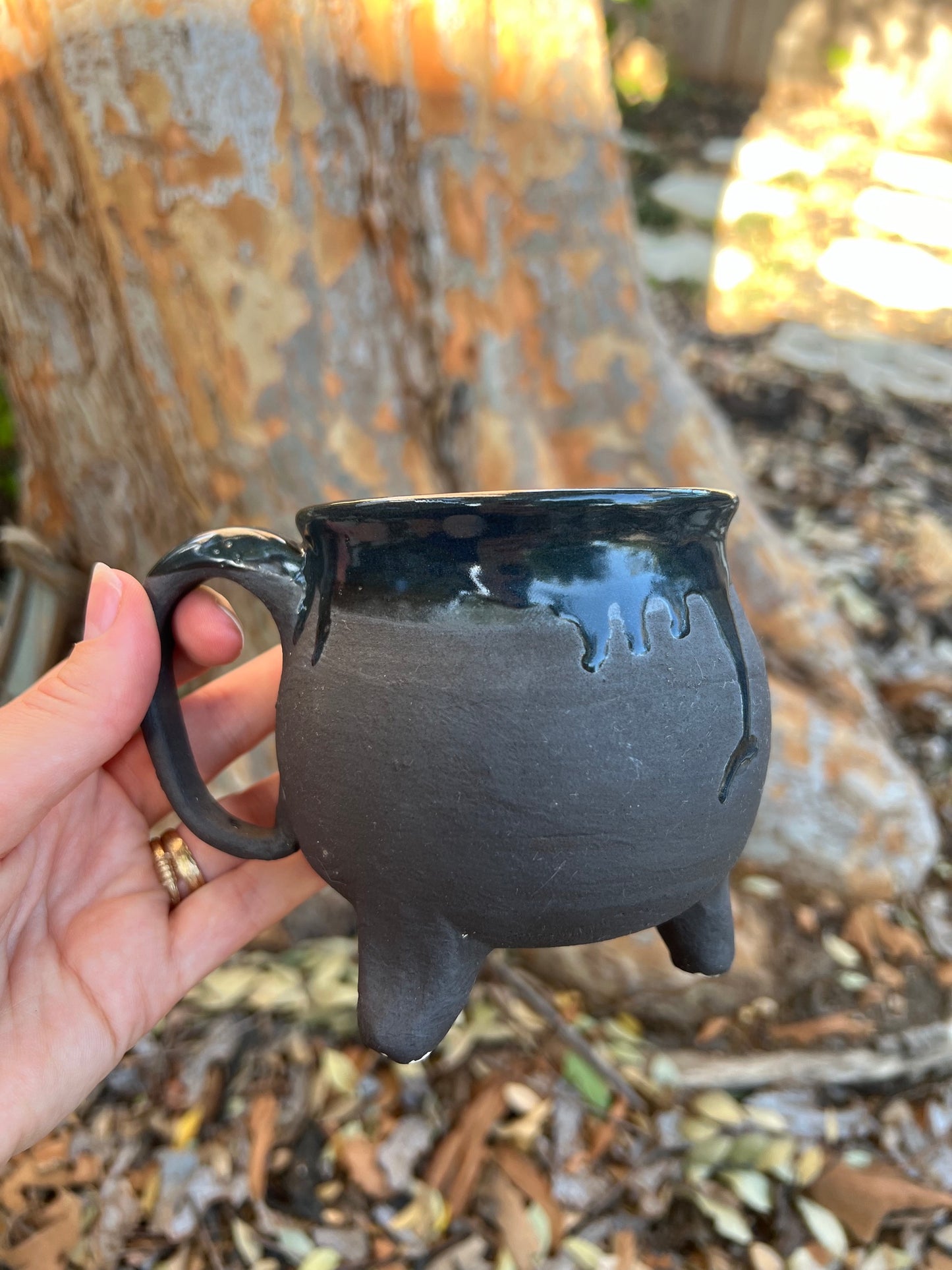 Halloween ceramic cauldron mug