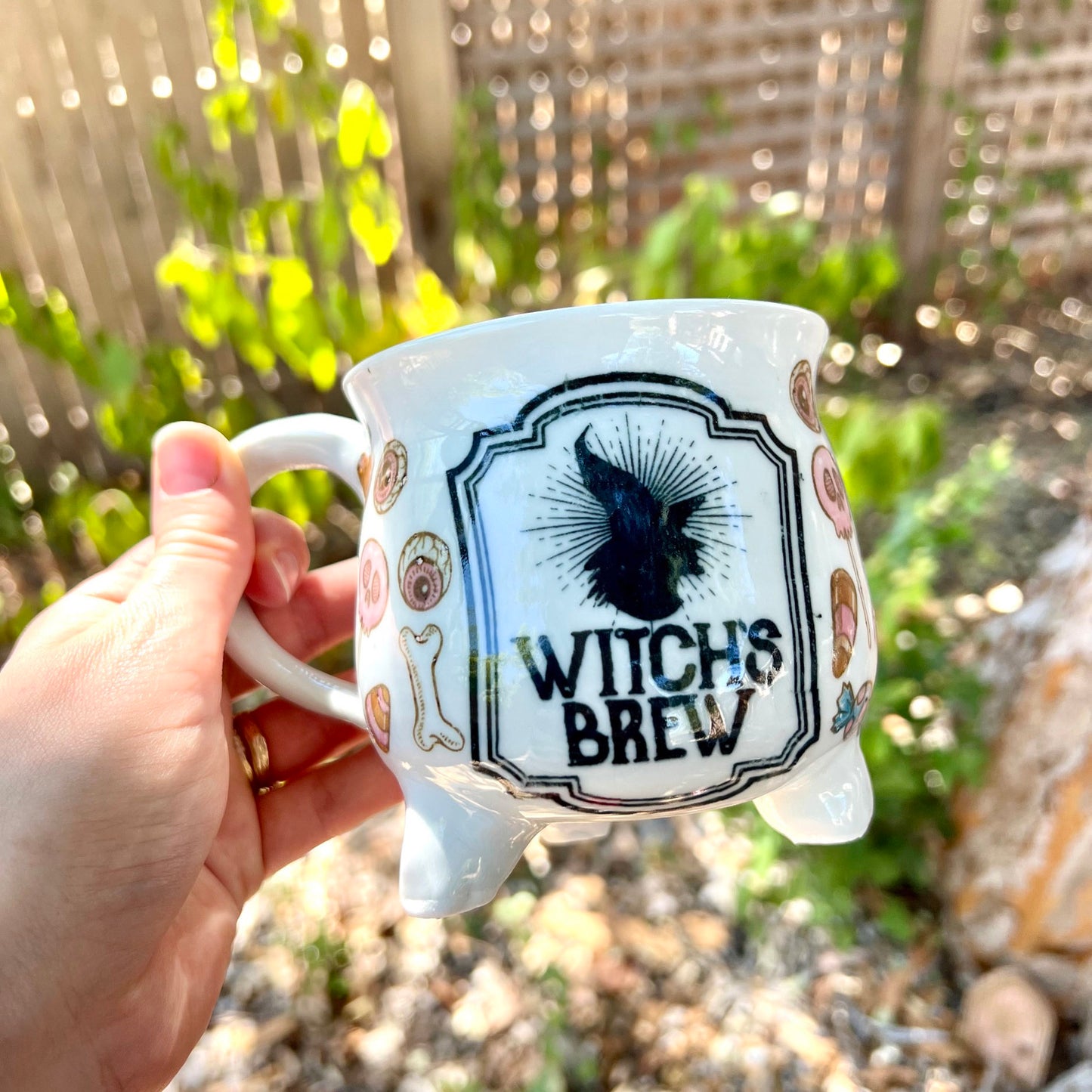 Halloween ceramic cauldron mug