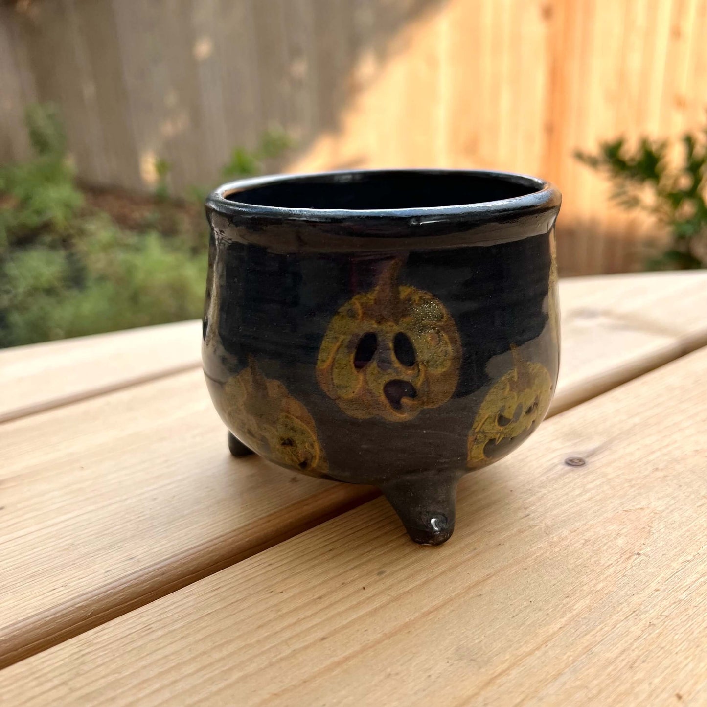 Halloween ceramic cauldron mug