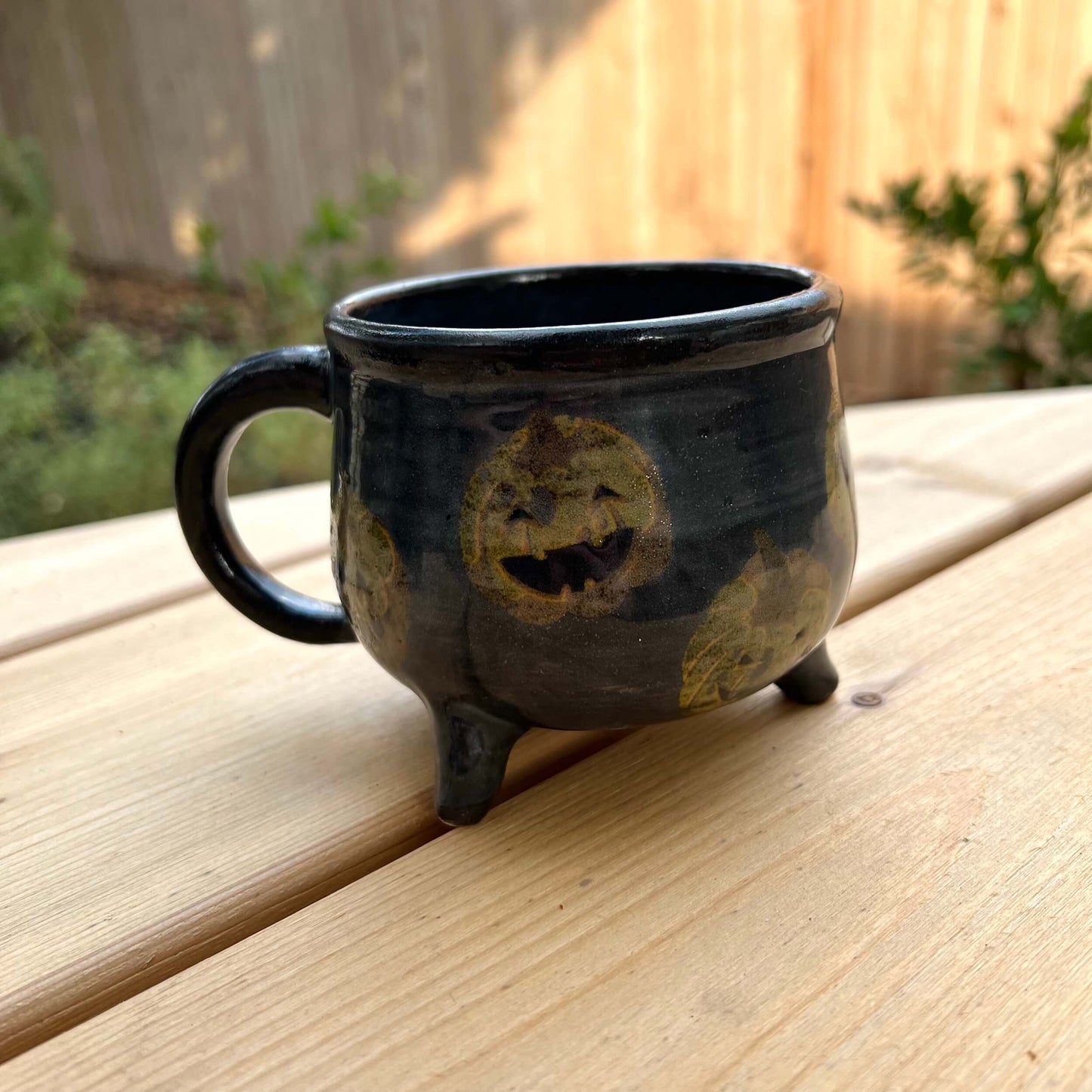 Halloween ceramic cauldron mug