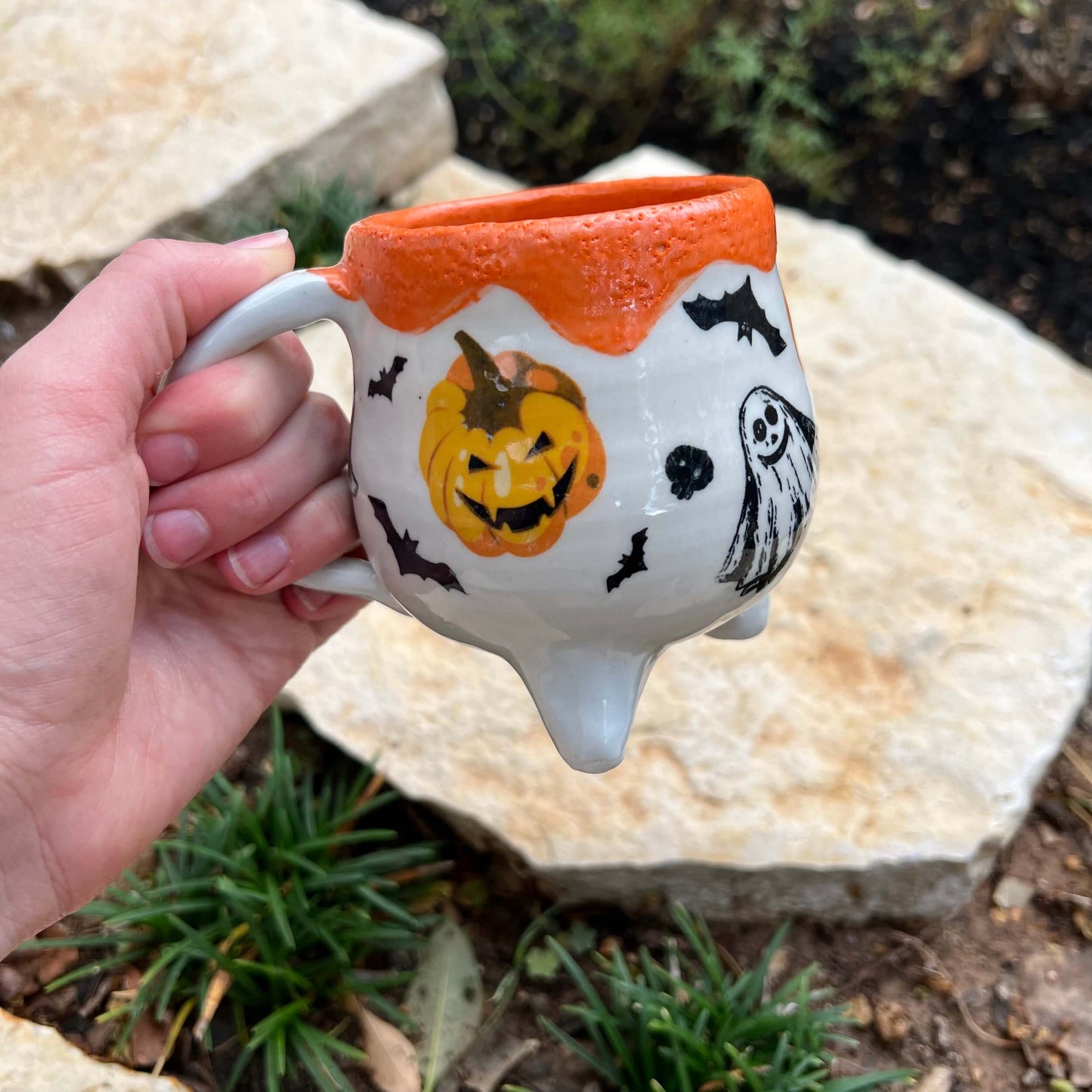 Halloween ceramic cauldron mug