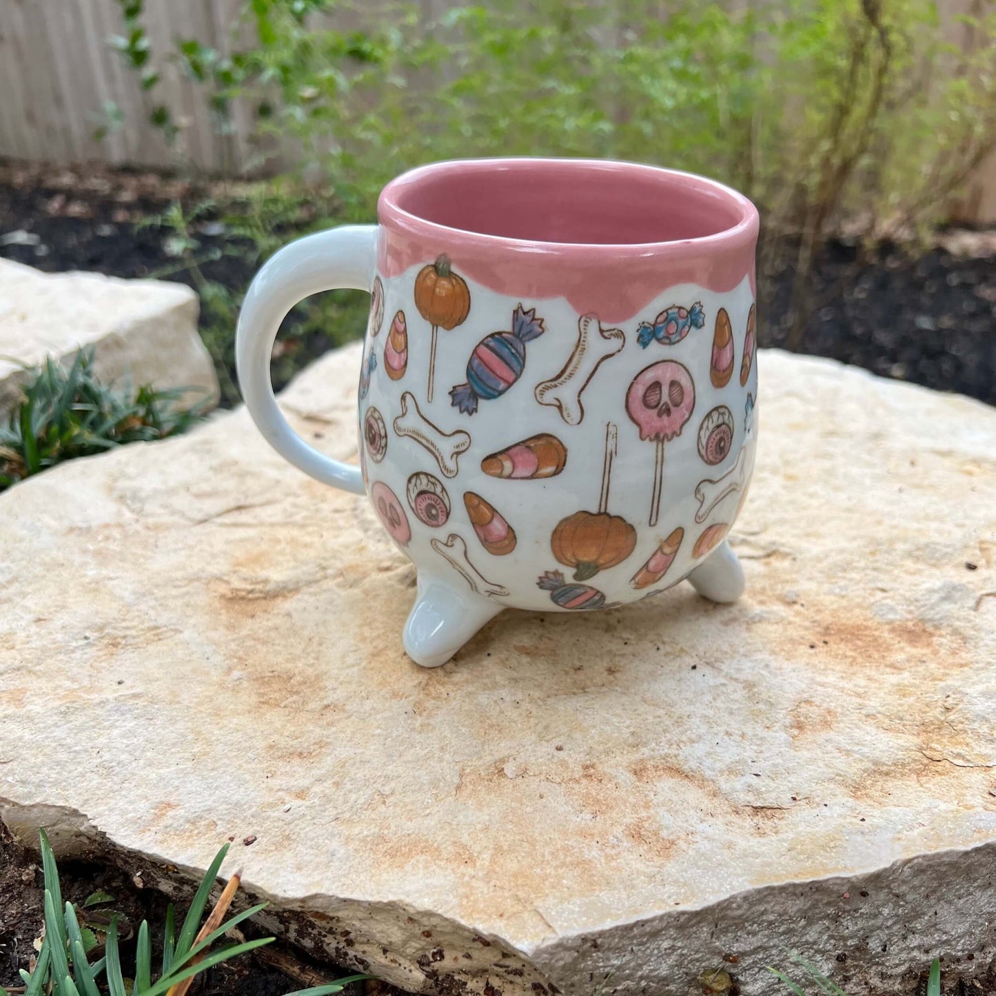 Halloween ceramic cauldron mug