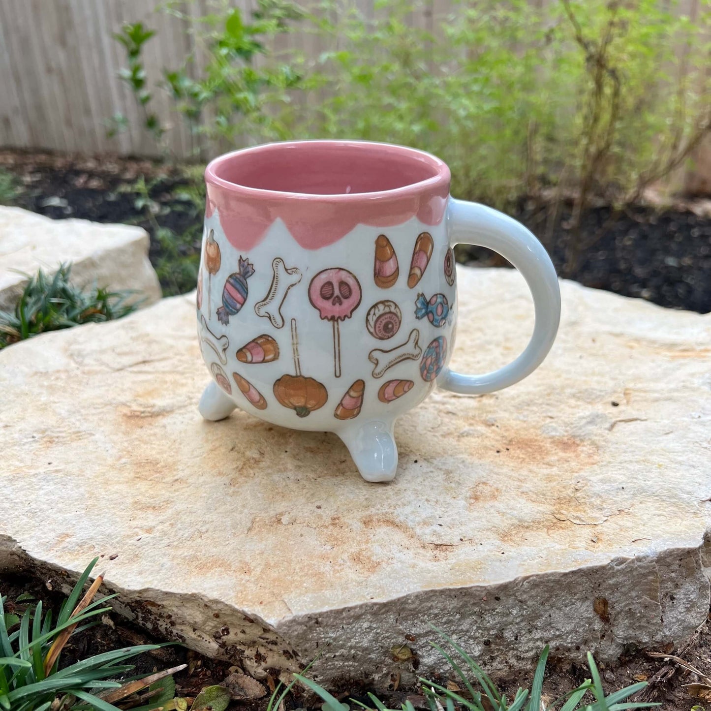 Halloween ceramic cauldron mug