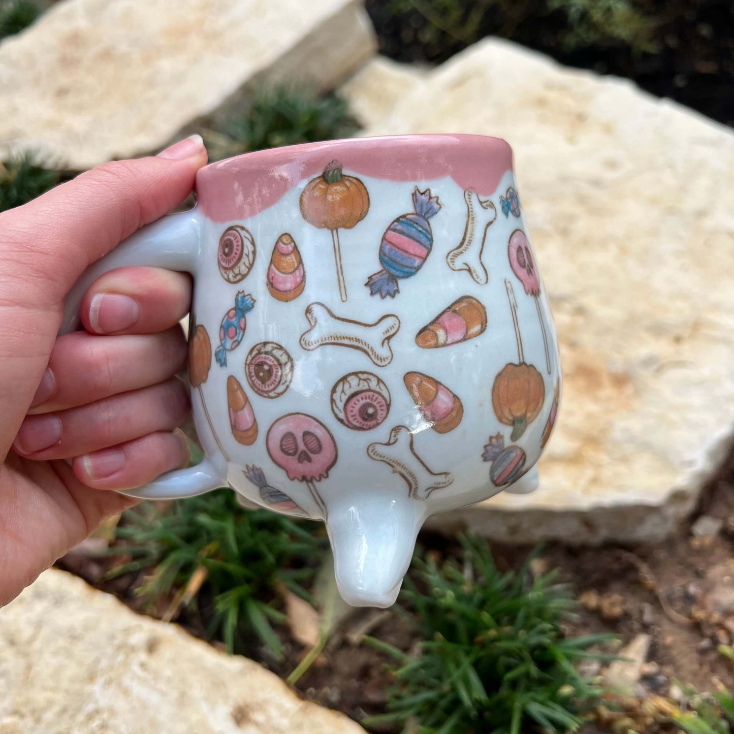 Halloween ceramic cauldron mug